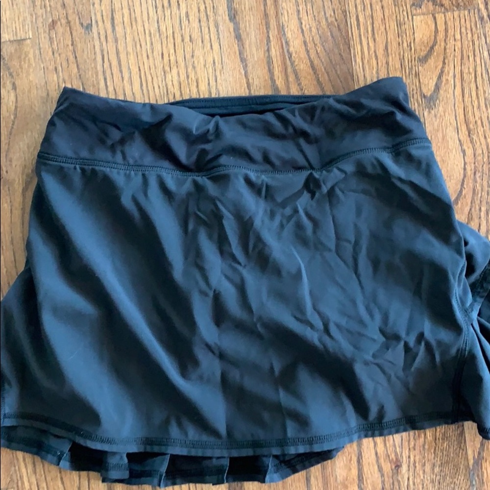 Black lululemon skirt (long)